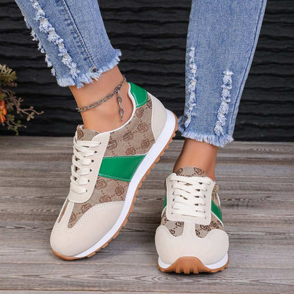 Contrast Round Toe Flat Sneakers - Plush Fashion Shop #