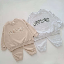  Boys And Girls Sweatshirt Set Trendy Letter PrintGet Your Little Ones Looking Trendy and Feeling Comfortable!
Introducing our Boys and Girls Sweatshirt Set, the perfect outfit for your stylish kids. Made with high-Infant setPlush Fashions ShopPlush Fashion ShopGirls Sweatshirt Set Trendy Letter Print