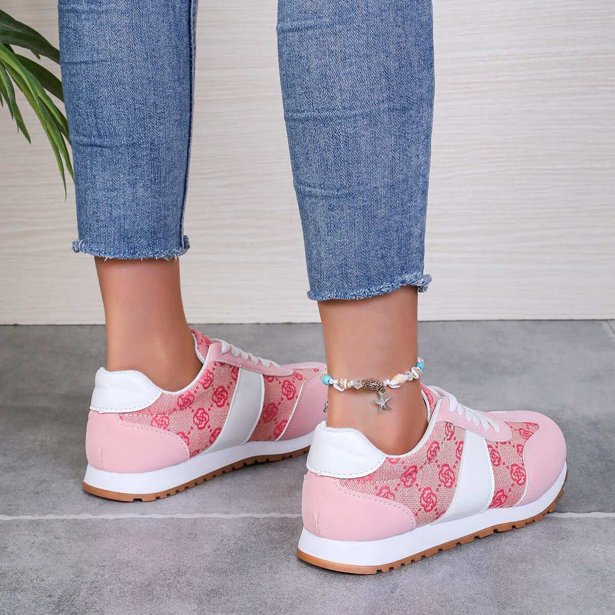 Contrast Round Toe Flat Sneakers - Plush Fashion Shop #