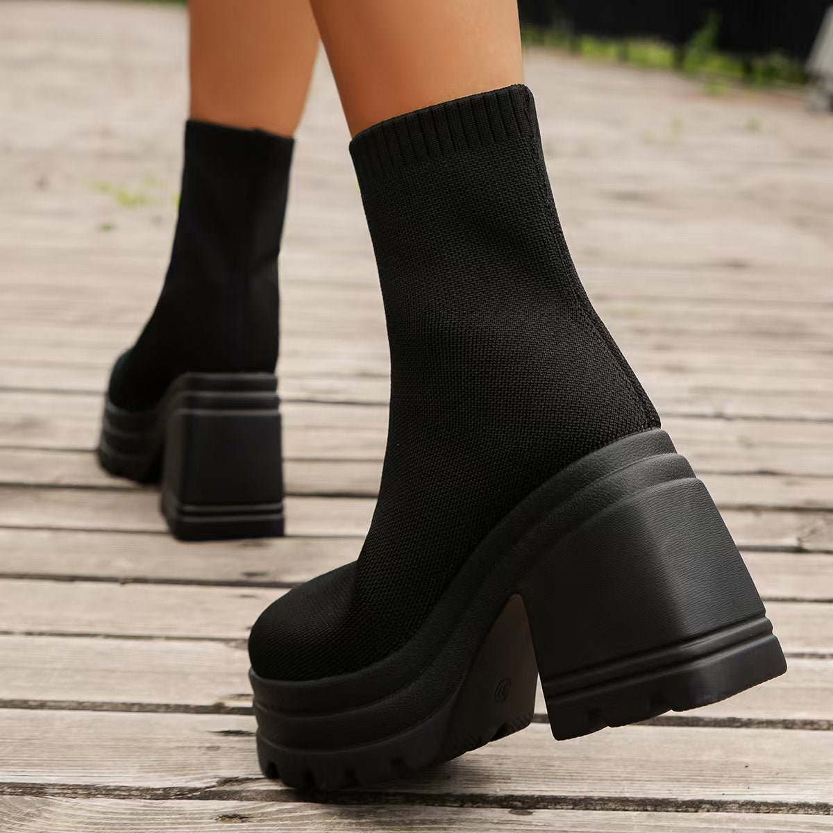 Women's Round Toe Block Heel Boots