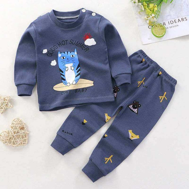 Children's cotton pajamas featuring a cute design for boys and girls, perfect for a cozy sleep.