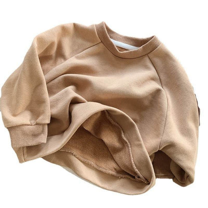 Boys And Girls Sports Casuall Children's TopsElevate your child's wardrobe with our Boys And Girls Sports Casual Top. Made with high-quality cotton, this top is both comfortable and stylish. Available in beige,Infants ShirtsPlush Fashions ShopPlush Fashion ShopGirls Sports Casuall Children'