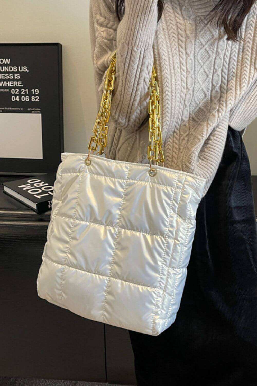 Ladies Bubble Texture Chain Handbag - Plush Fashion Shop #