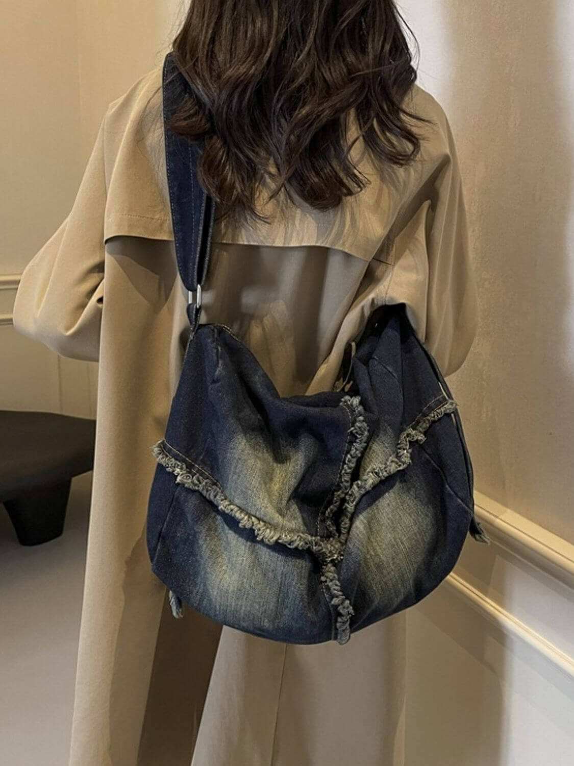 Raw Hem Gradient Crossbody Bag for women made of high-quality denim, large size, trendy design.