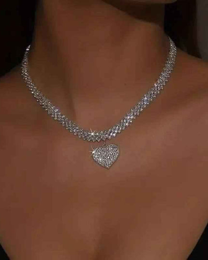 Fashion All-match Love Necklace with silver heart pendant and diamond accents.