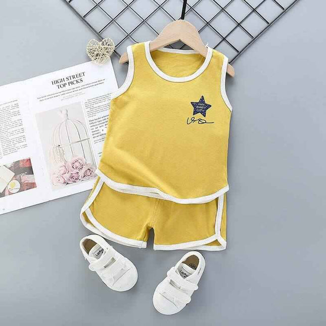 Pure cotton boys and girls suit, sleeveless with shorts, yellow color, cartoon pattern, ideal for summer.