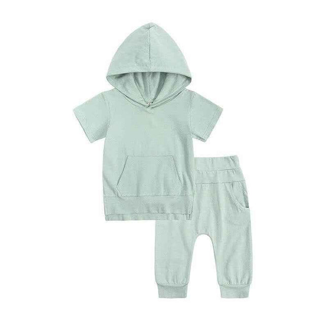 Boys and girls fashion short-sleeved hooded top and casual pants set.