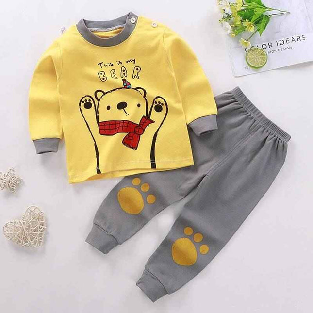 Children's cotton pajamas with bear print for boys and girls.