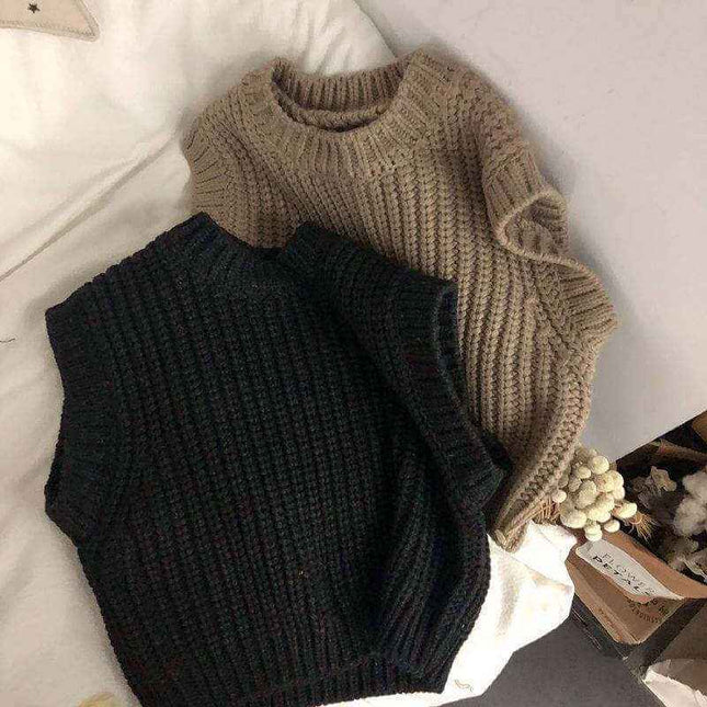 Children's thick stripe pullover sweaters in wool for boys and girls, suitable for spring and autumn.