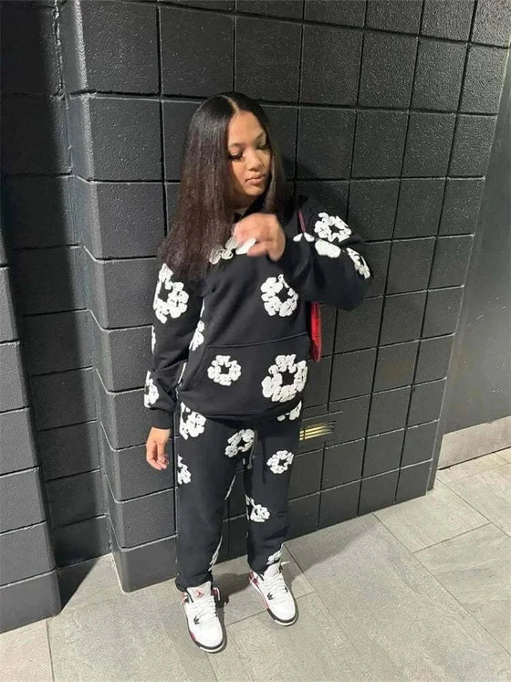 Long Sleeve Hoodies - Women's Two Piece Hoodies Fashion Long Sleeve ElName: Long Sleeve Hoodies
Materials: Long Sleeve Hoodies
Enhance your style with our Long Sleeve Hoodies, Women's Hoodie and Pants Set! Perfect for any occasion, thiSweatsuitPlush Fashions Shop Plush Fashion ShopLong Sleeve Hoodies